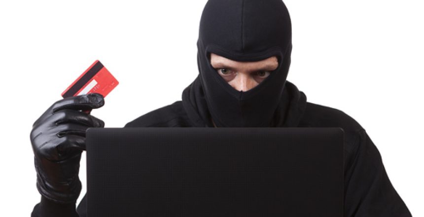 cd-0715-4-1-credit-card-scam-article